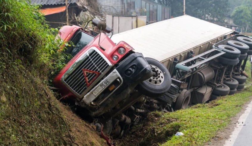 Steps to Follow After a Truck Accident